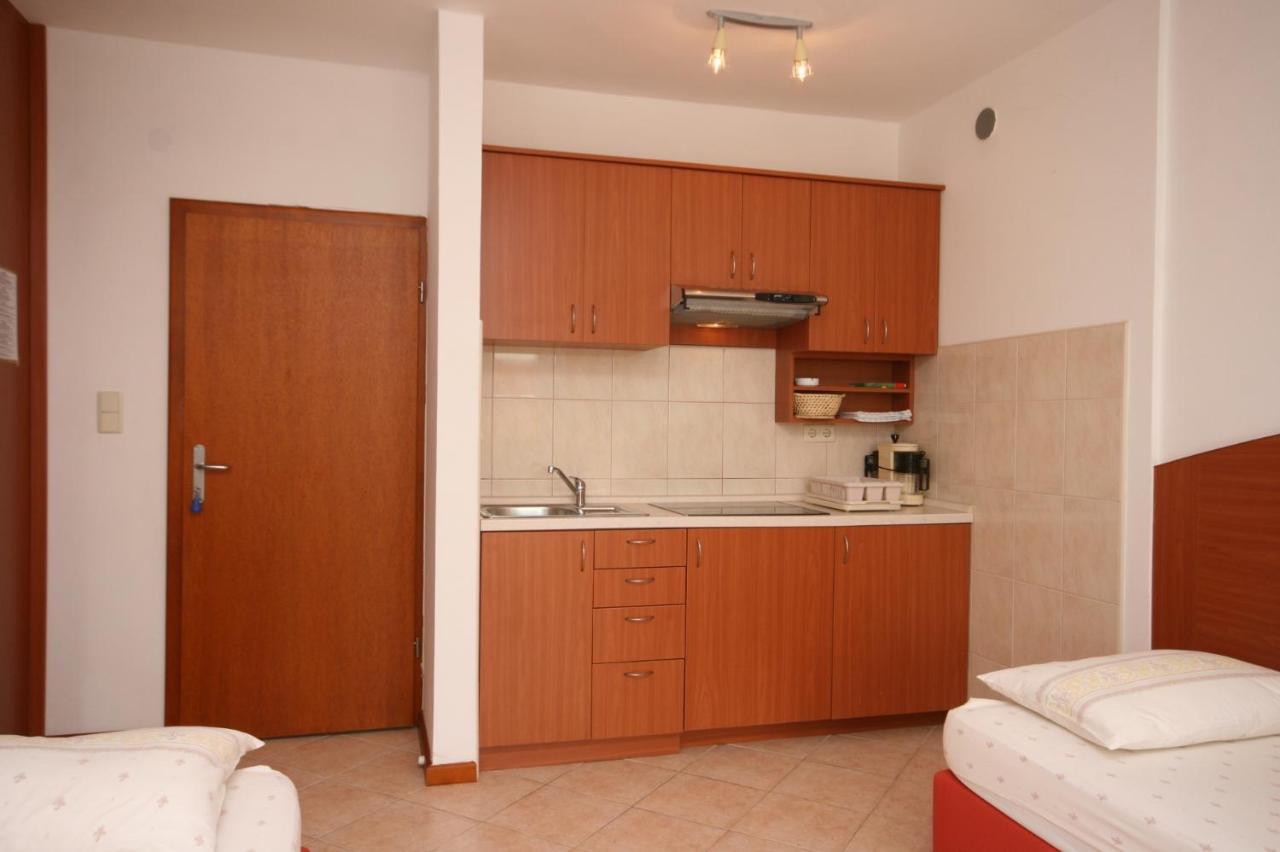 Apartments With A Parking Space Novalja, Pag - 6398 Dış mekan fotoğraf