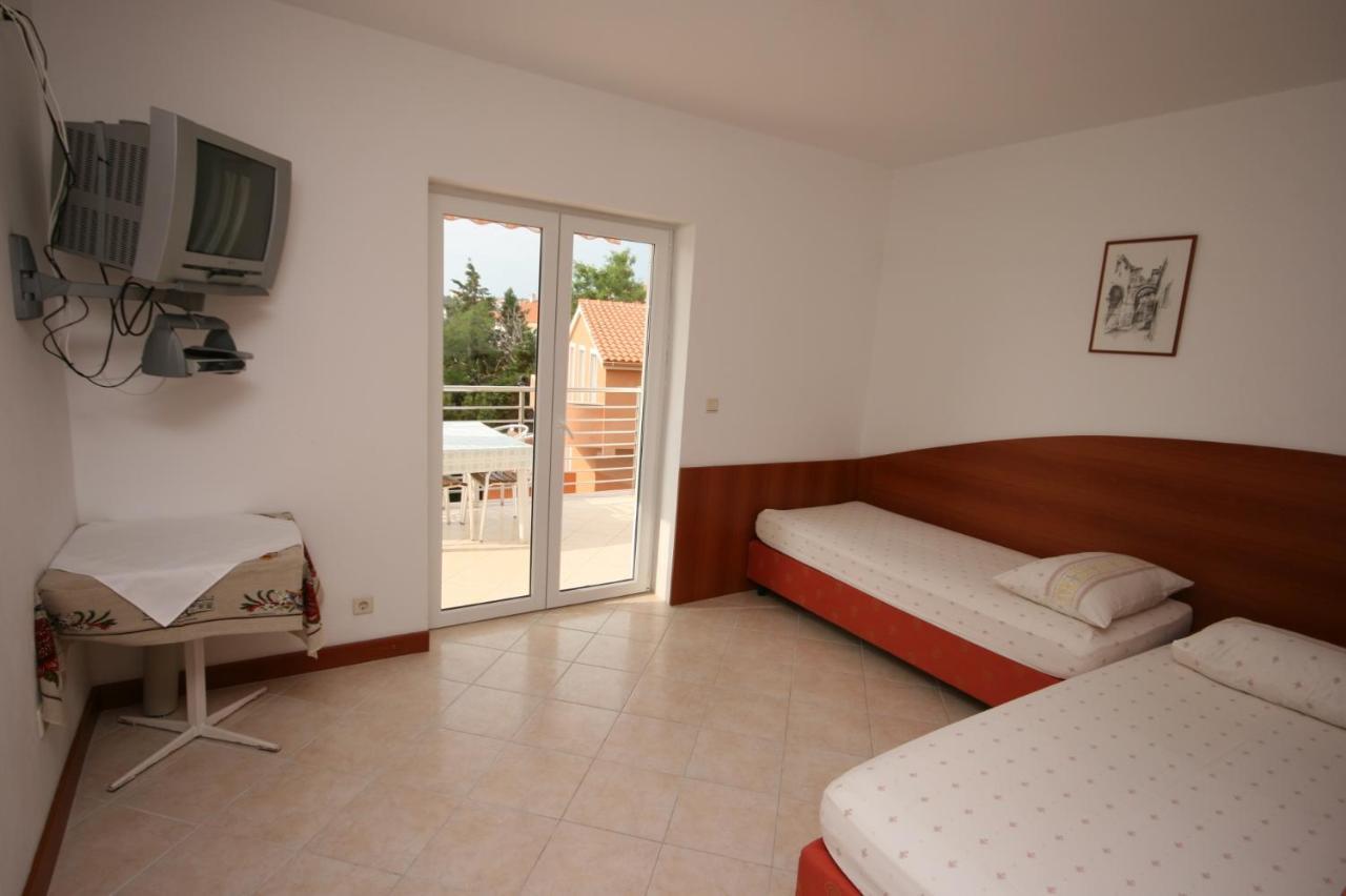 Apartments With A Parking Space Novalja, Pag - 6398 Dış mekan fotoğraf